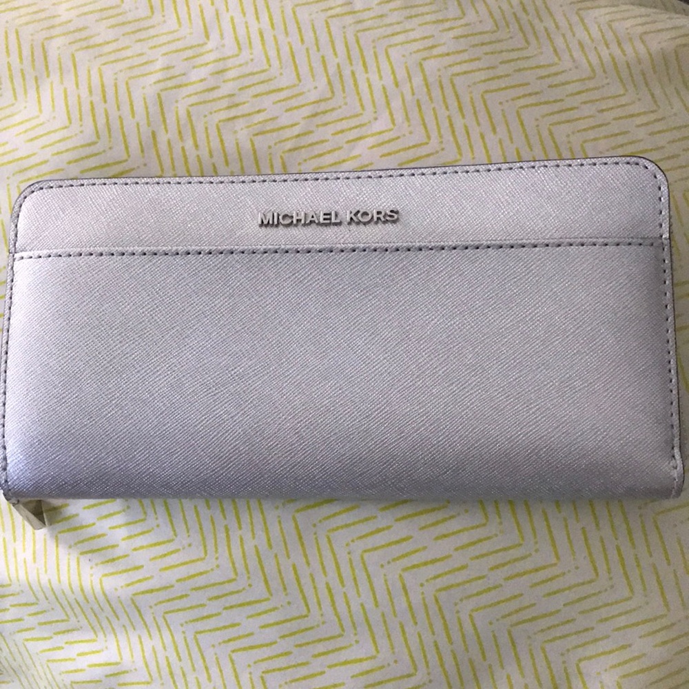 Brand New Michael Michael Kors Wallet